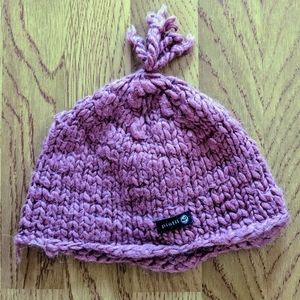 🦙 Pink Wool-Blend Tassel Beanie